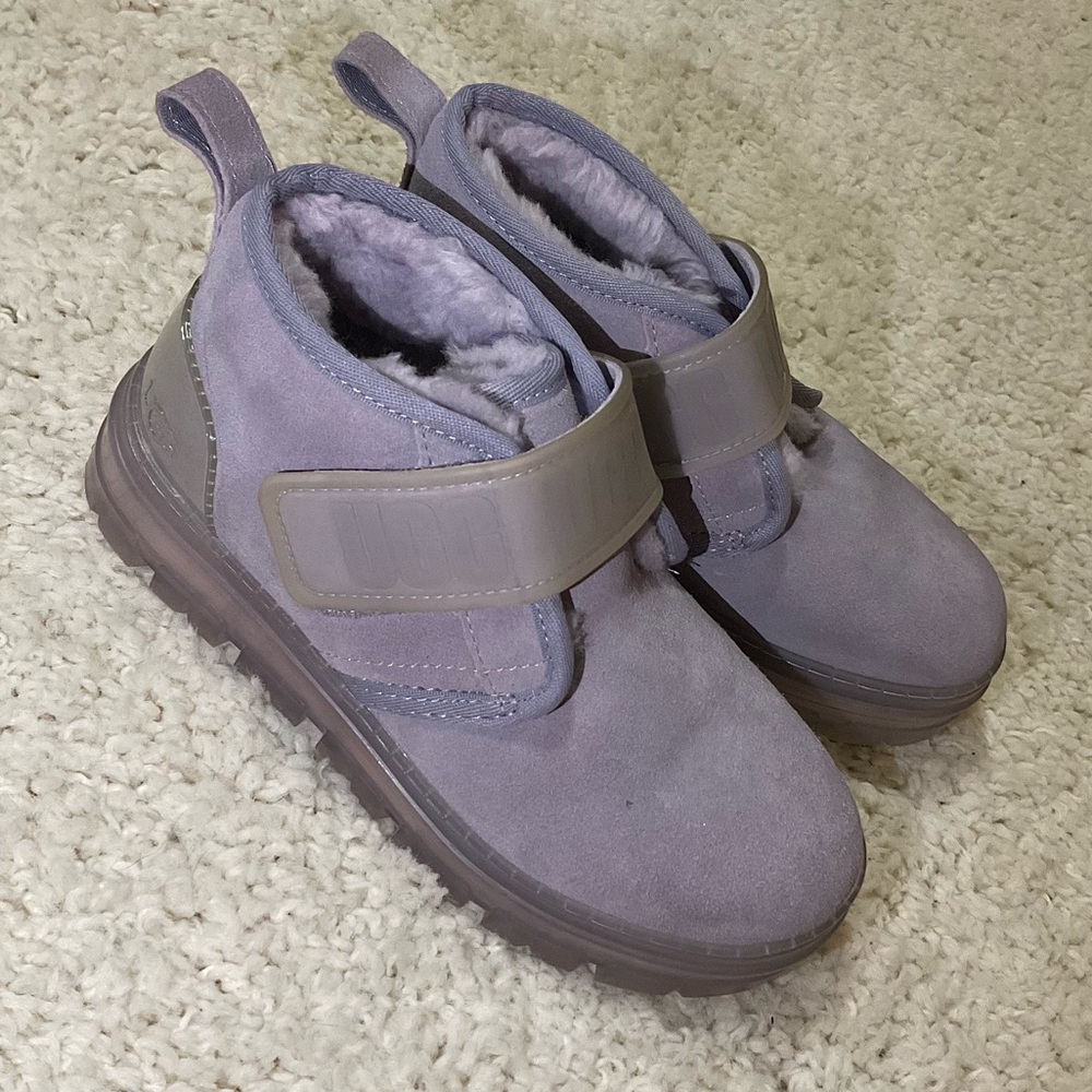UGG Lavender Neumel Clear Chukka Boots